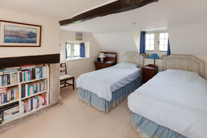 Bedroom- click for photo gallery